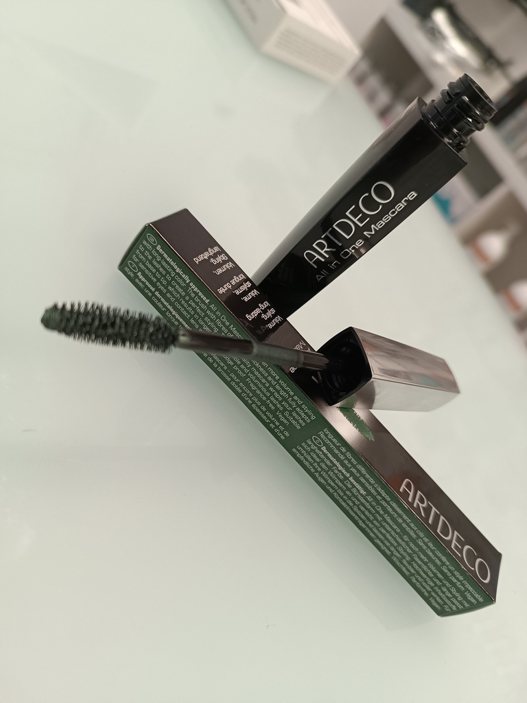 MASCARA PESTAÑAS VERDE SECO